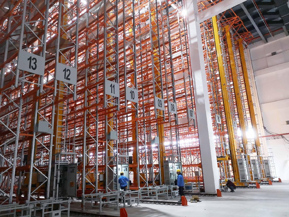 定制橫梁式貨架時(shí)應(yīng)該注意哪些問(wèn)題呢？